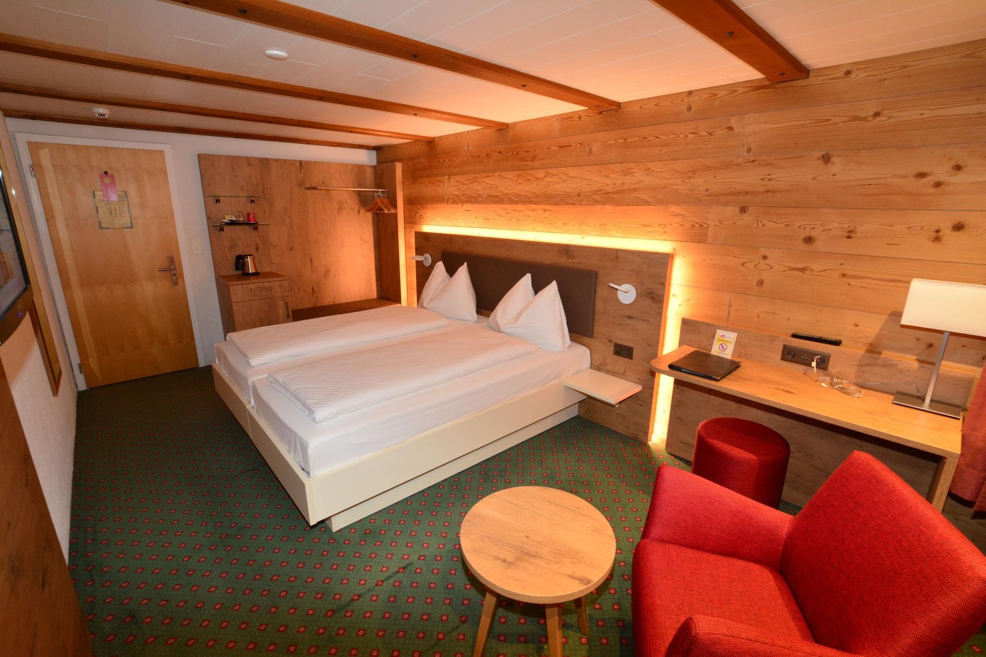 Hotel Chalet Swiss Unterseen Exterior photo