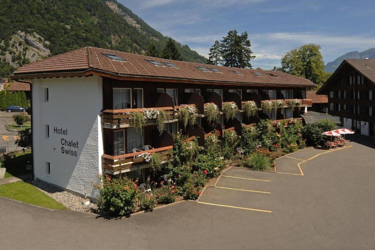 Hotel Chalet Swiss Unterseen Exterior photo