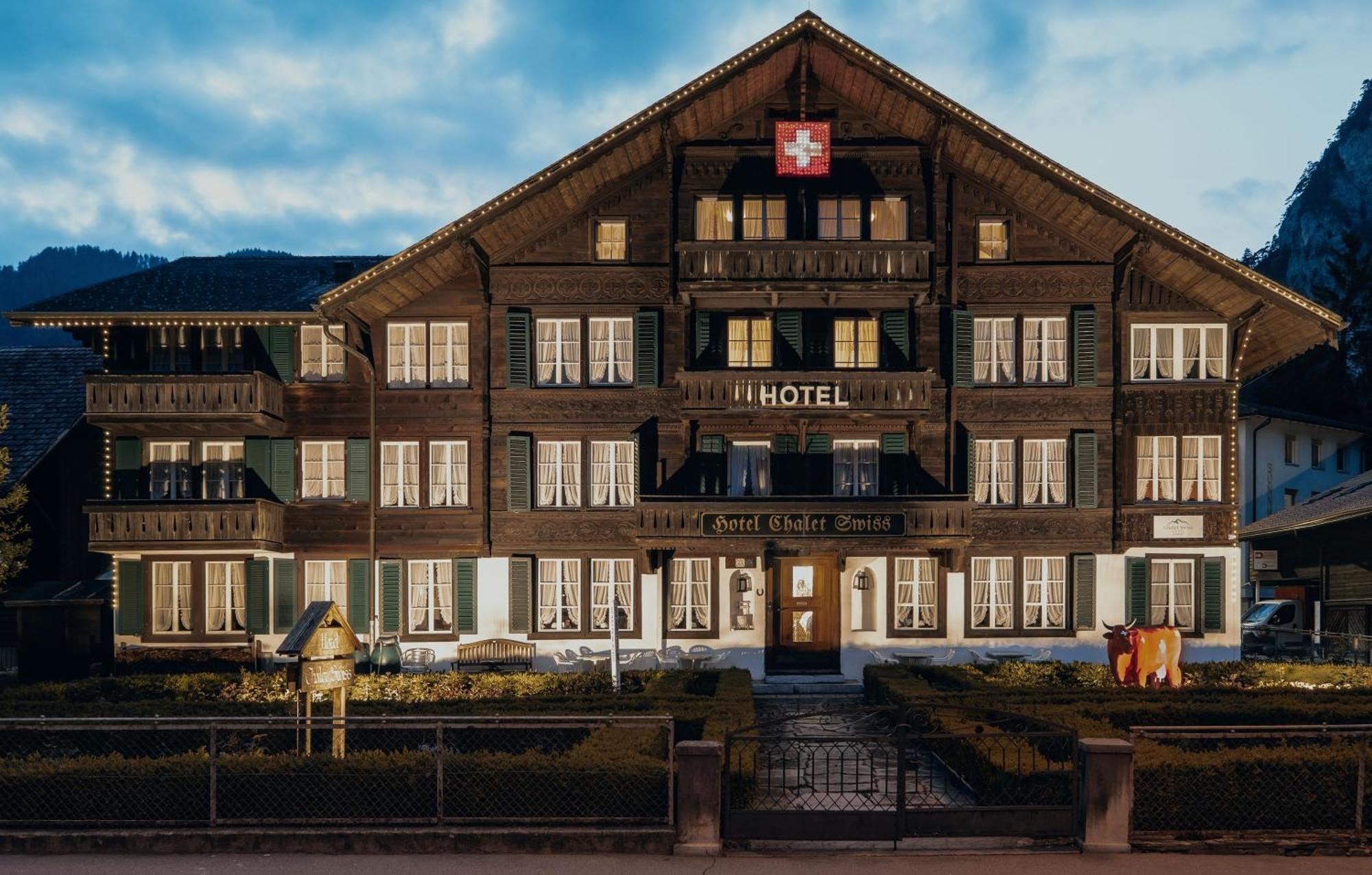 Hotel Chalet Swiss Unterseen Exterior photo