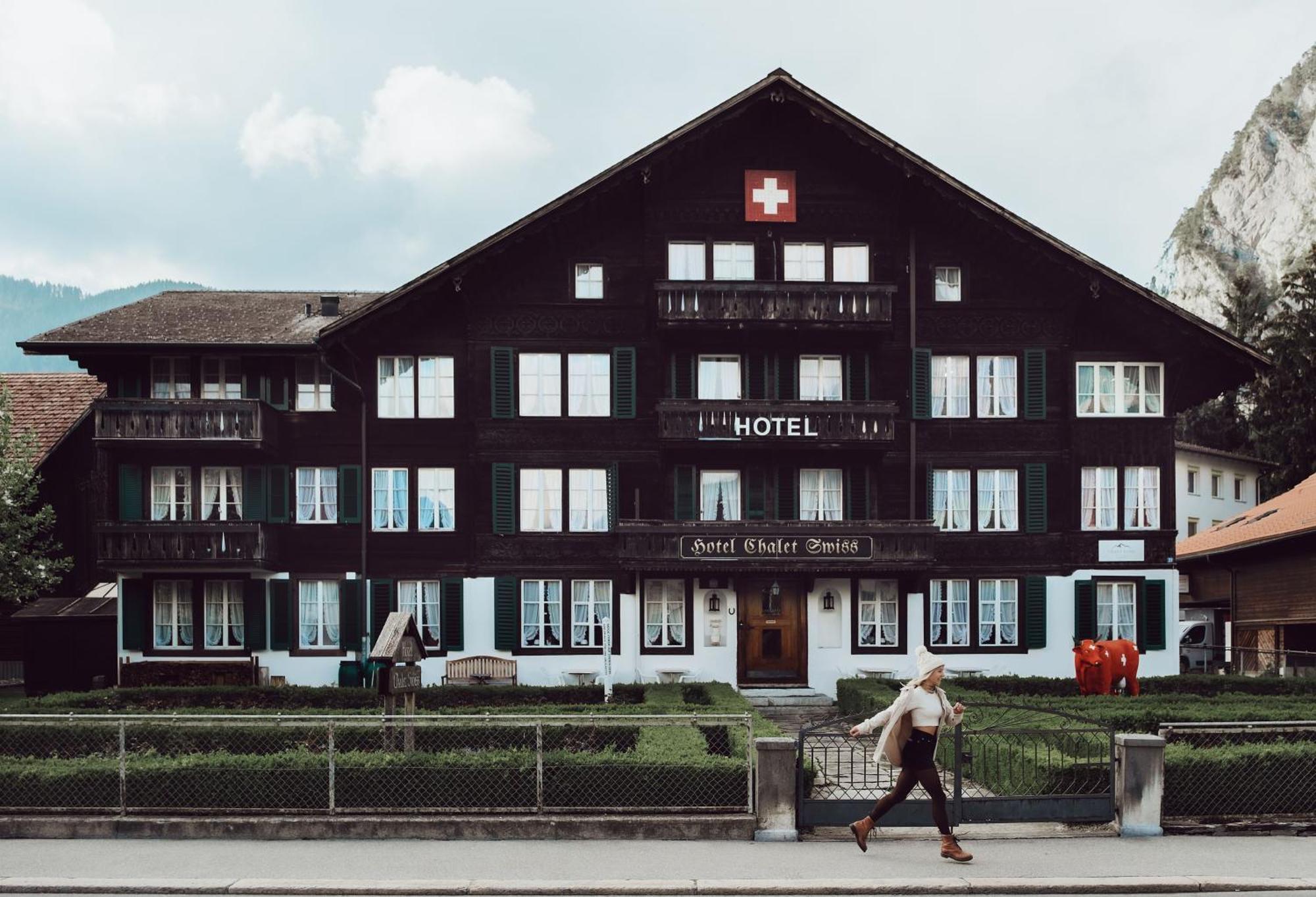 Hotel Chalet Swiss Unterseen Exterior photo